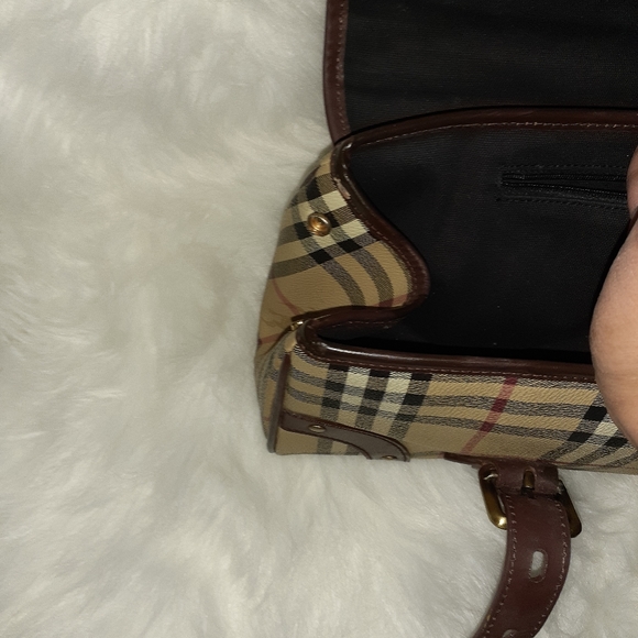 Vintage Burberry Handbag - Picture 12 of 13